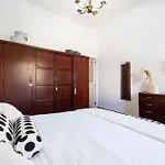 Balcony Spacious 2br Historic Center Daire