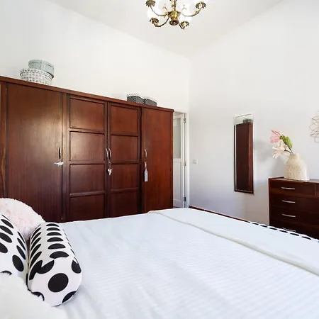Balcony Spacious 2br Historic Center Apartamento