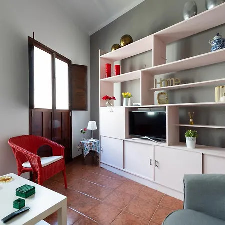 Apartment Balcony Spacious 2br Historic Center