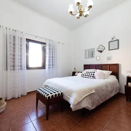 Balcony Spacious 2br Historic Center