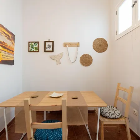 Balcony Spacious 2br Historic Center Apartment *