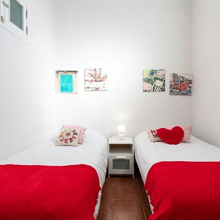 Balcony Spacious 2br Historic Center